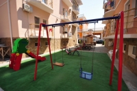 Детская площадка для маленьких гостей